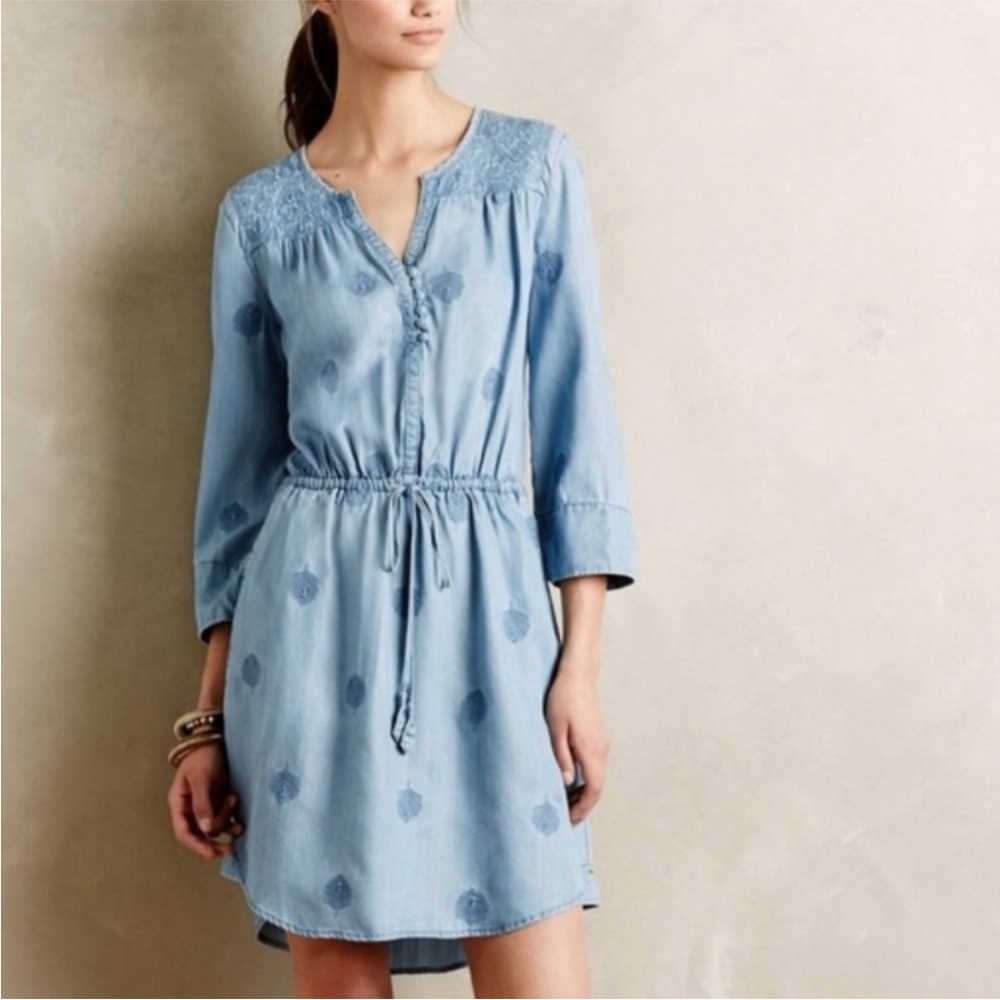 ANTHROPOLOGIE Holding Horses Embroidered Chambray Dress / Size Small